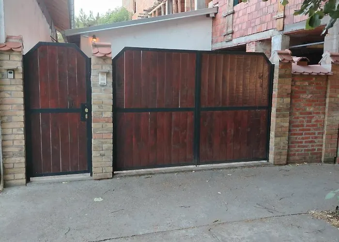 Dep House Apartman *